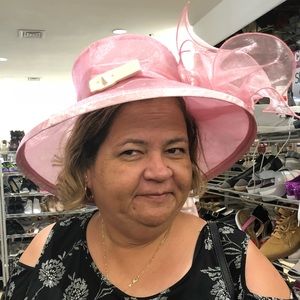 Meet your Posher, Delia